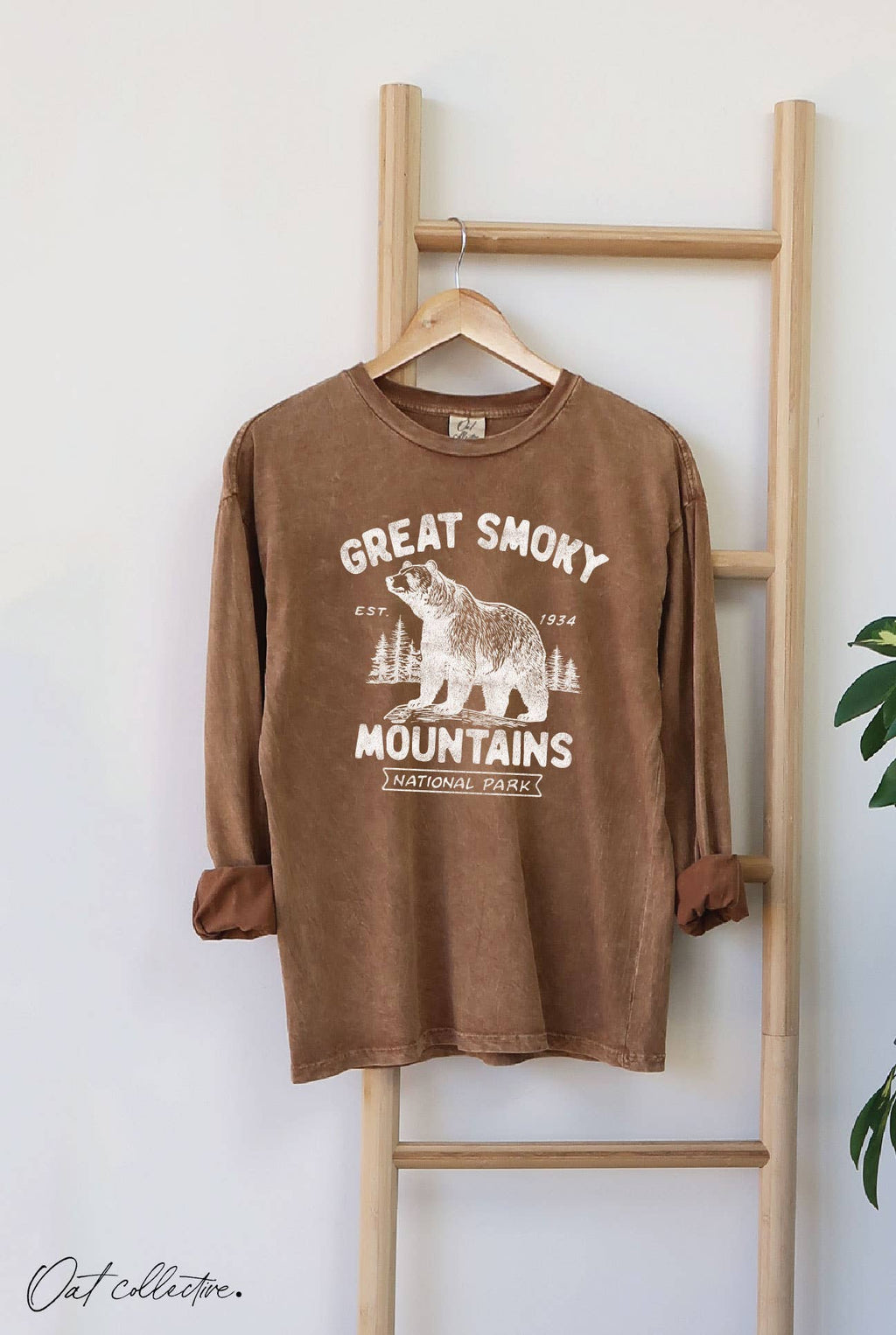 Great Smoky Mountains Mineral Washed Graphic - Adult & Kids T-Shirts, Sweatshirts & Hoodies apparel design preview 1
