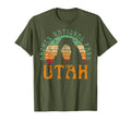 Arches Utah Nature Hike Arch Outdoors T-Shirt - Custom Art Print Men Women - T-Shirt, Sweatshirt, Hoodie