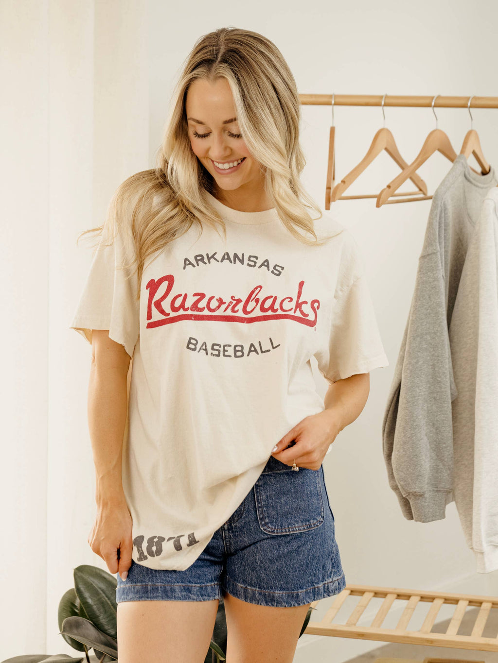 Arkansas Razorbacks Baseball Stencil Off White - Adult & Kids T-Shirts, Sweatshirts & Hoodies apparel design preview 1