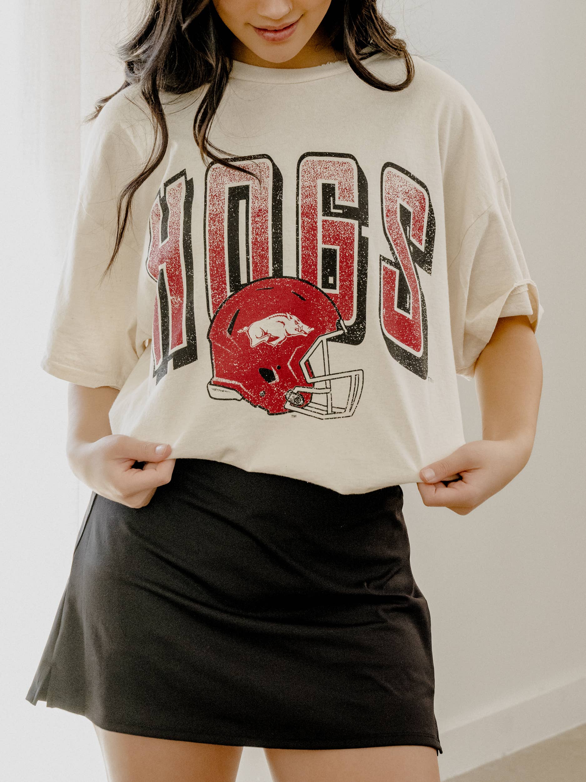 Arkansas Hogs Helmet Fade Off White Thrifted - Adult & Kids T-Shirts, Sweatshirts & Hoodies apparel design preview 1