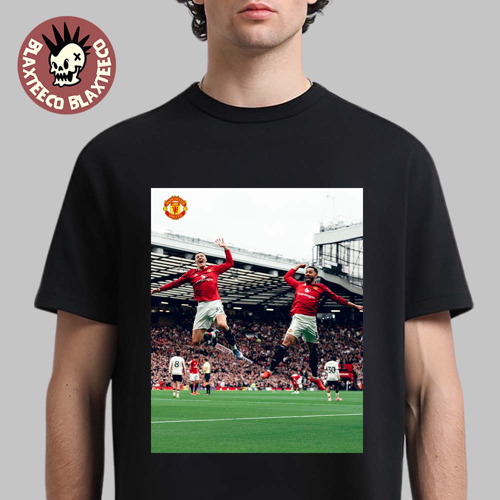 Manchester United Air Sesko Feat Cunha Celebration Vs - Adult & Kids T-Shirts, Sweatshirts & Hoodies apparel design preview 1