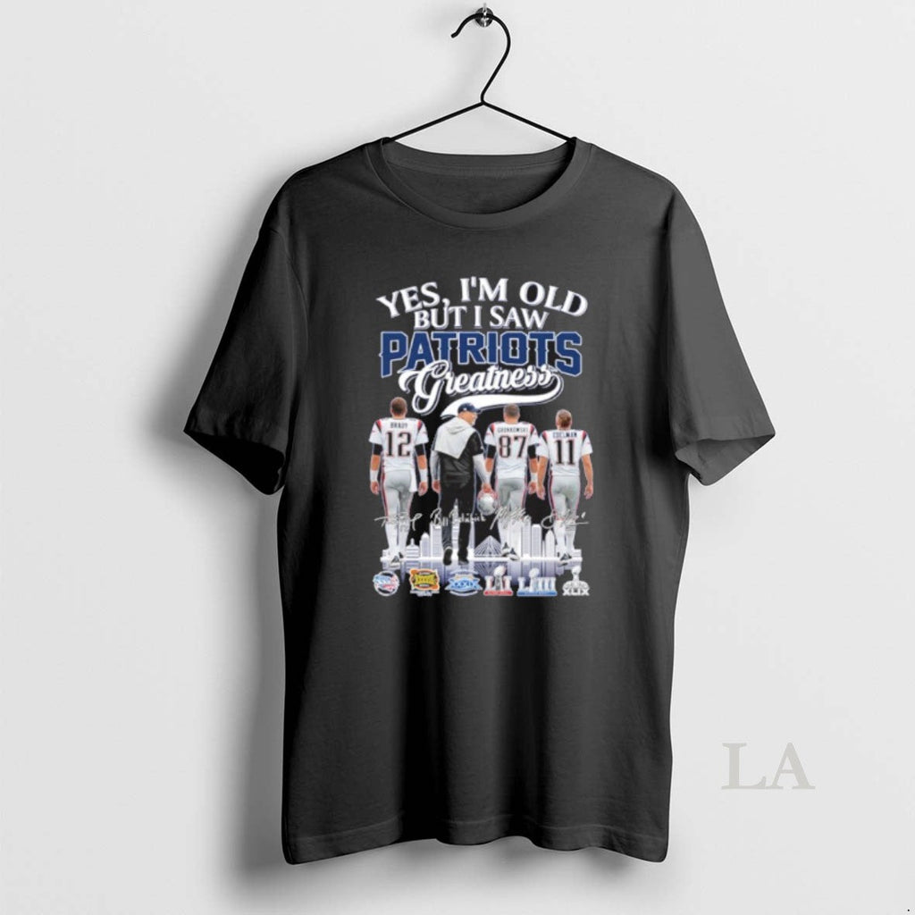 Original 2025 Yes Im Old But I Saw Patriots Greatness - Adult & Kids T-Shirts, Sweatshirts & Hoodies apparel design preview 1