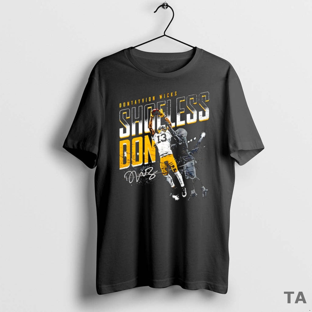 Top Dontayvion Wicks Green Bay Packers Shoeless Catch - Adult & Kids T-Shirts, Sweatshirts & Hoodies apparel design preview 1