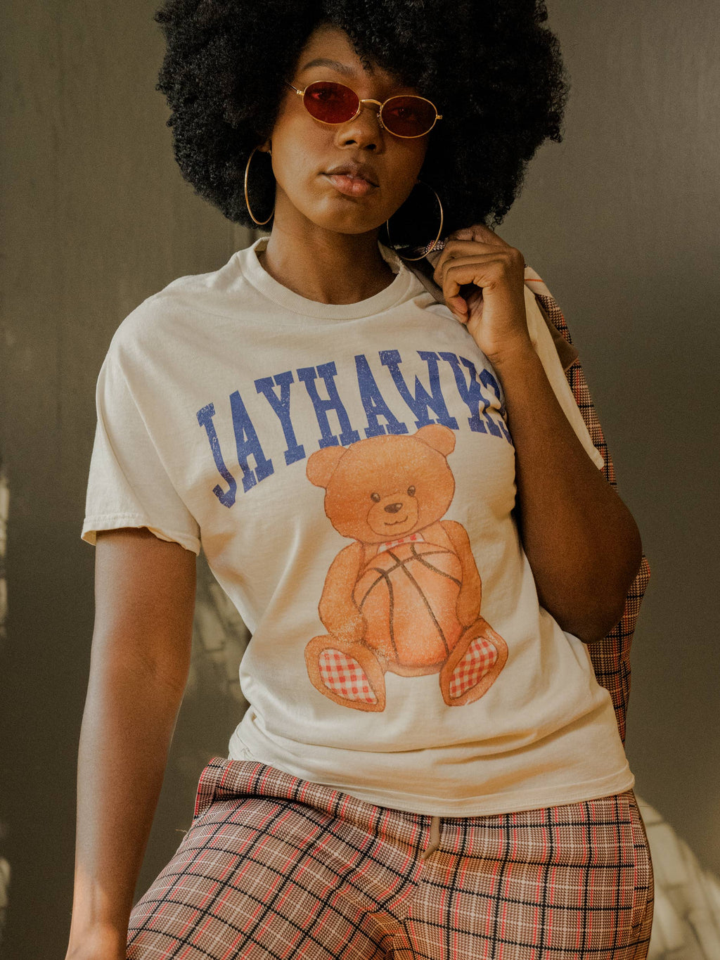 Ku Jayhawks Basketball Bear Off White Thrifted - Adult & Kids T-Shirts, Sweatshirts & Hoodies apparel design preview 1