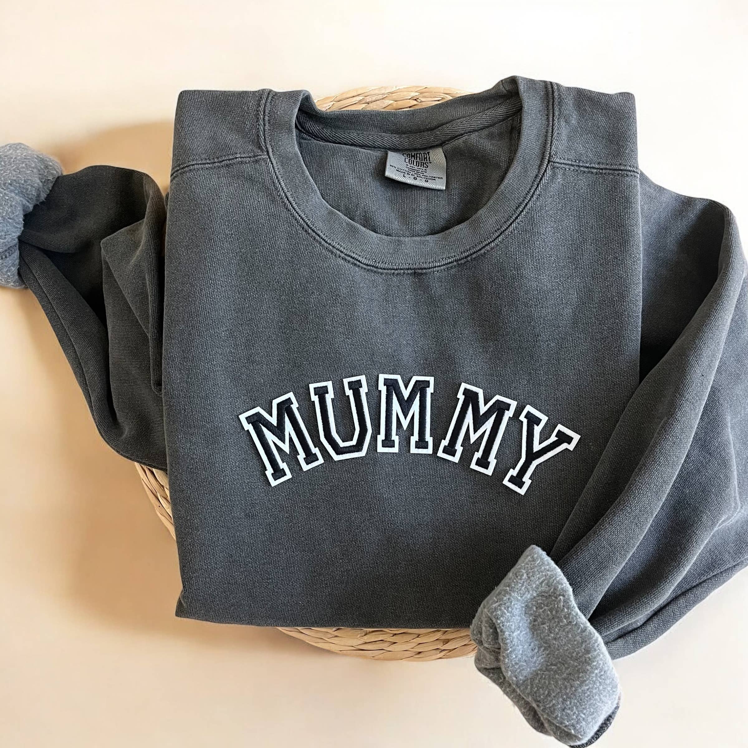 Comfort Colors® Mummy Mama Halloween - Adult & Kids T-Shirts, Sweatshirts & Hoodies apparel design preview 1