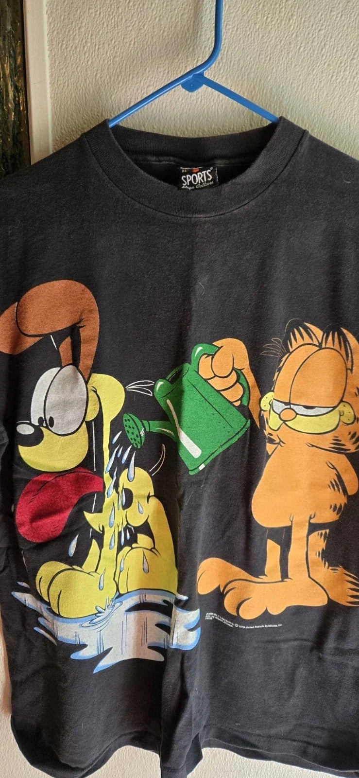This is a vintage black Garfield and Odie from the - Adult & Kids T-Shirts, Sweatshirts & Hoodies apparel design preview 1