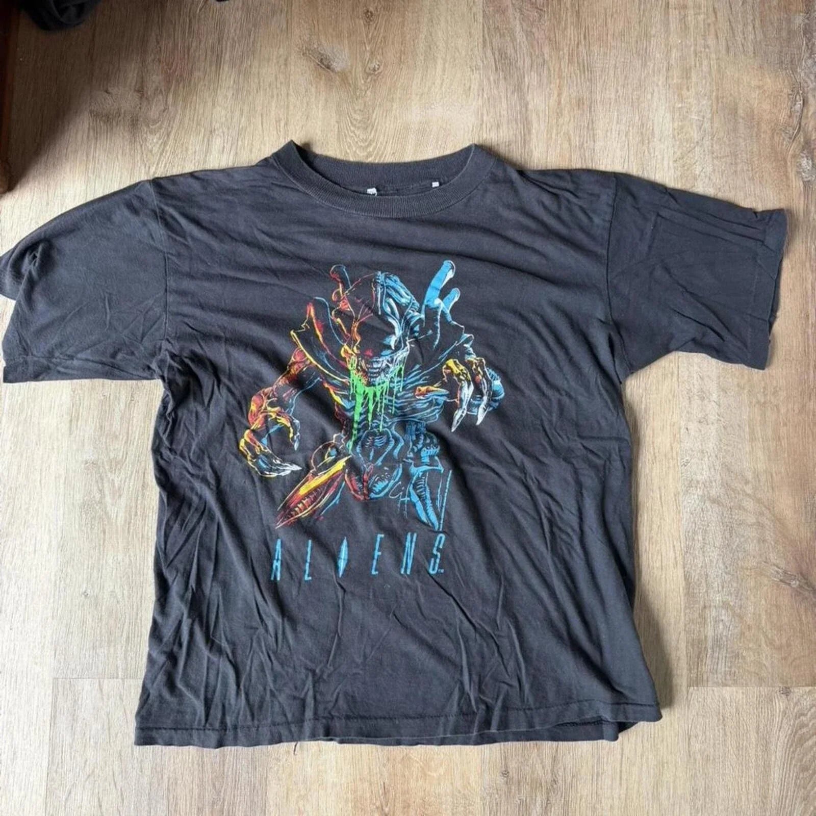 80s Aliens Vintage - Adult & Kids T-Shirts, Sweatshirts & Hoodies apparel design preview 1