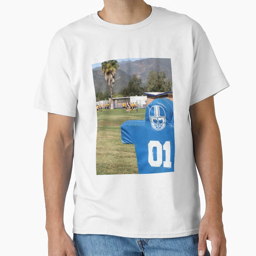Football Dummy T-Shirt - Streetwear Style Unisex - T-Shirt, Sweatshirt, Hoodie