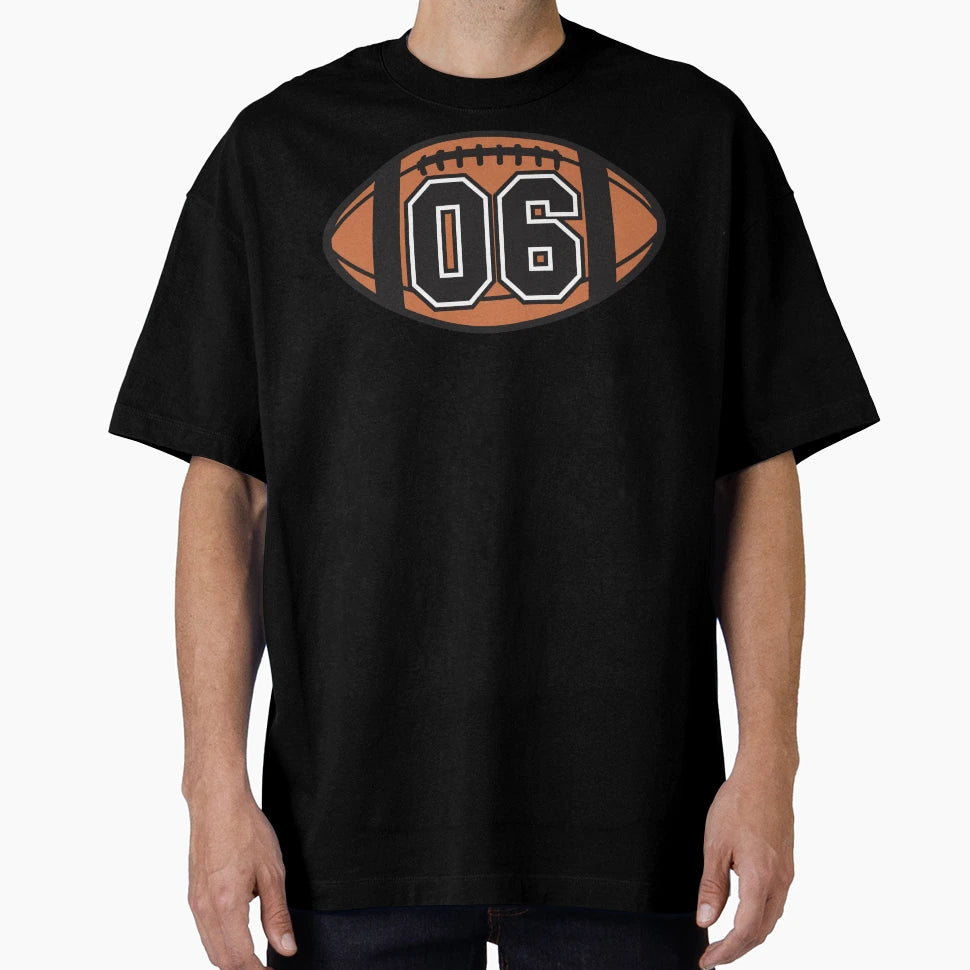 Football 06 T-Shirt - Minimalist Print Men Women - T-Shirt, Sweatshirt, Hoodie