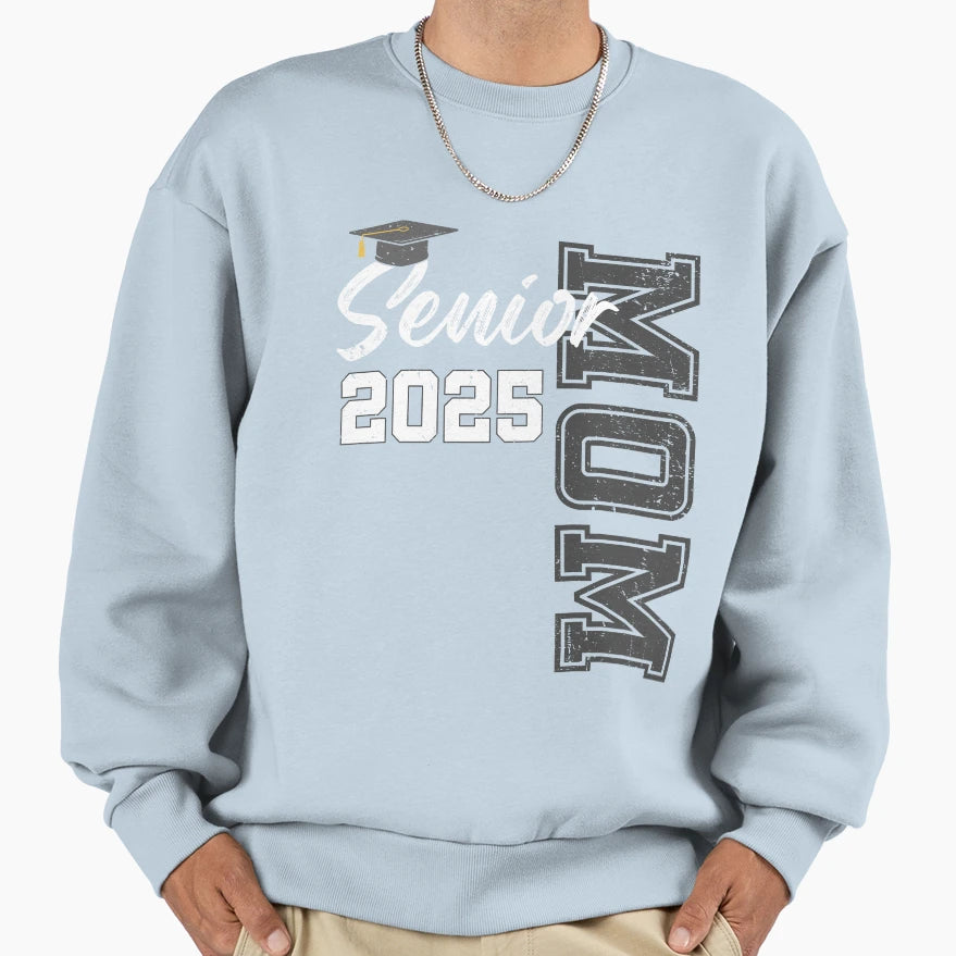 Proud Mom Senior 2025 Heart Mom Class T-Shirt - Streetwear Style Unisex - T-Shirt, Sweatshirt, Hoodie